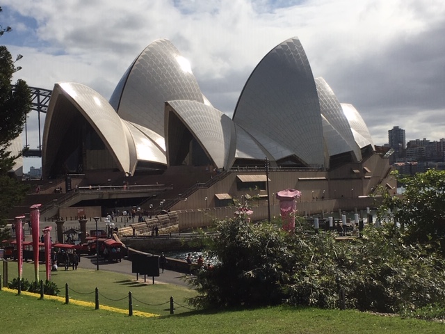 Photo of Sydney Opera House in Austrialia Photo of Sydney Opera House in Austrialia